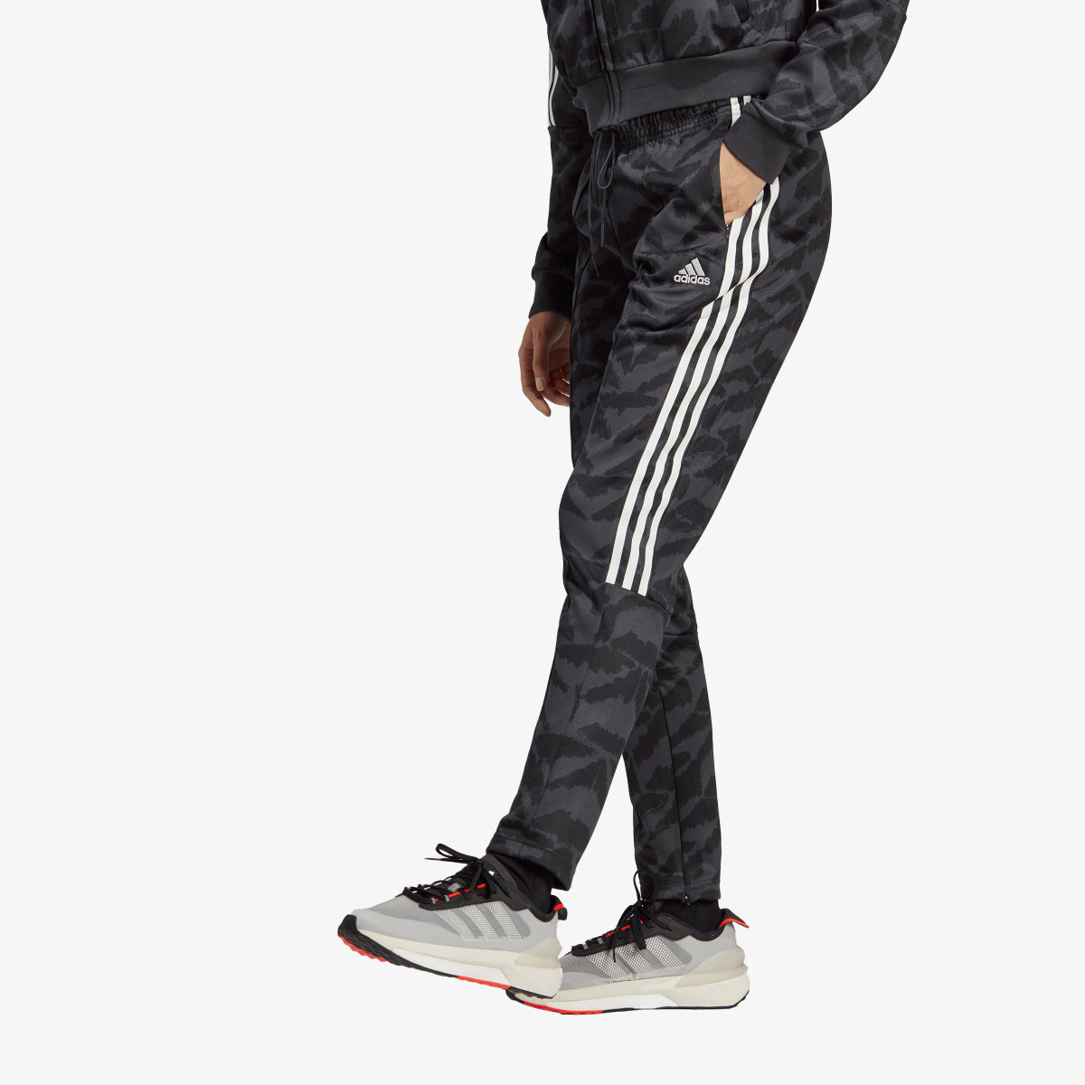 adidas Тиро