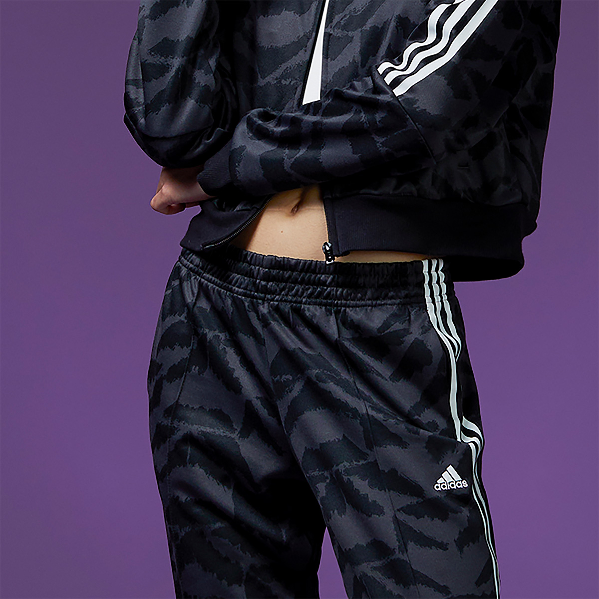 adidas Тиро