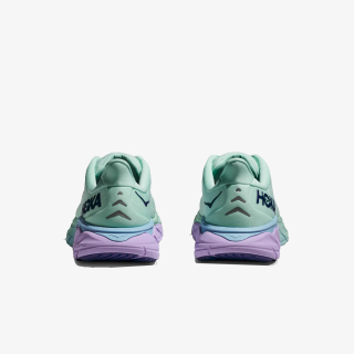 HOKA ARAHI 6 
