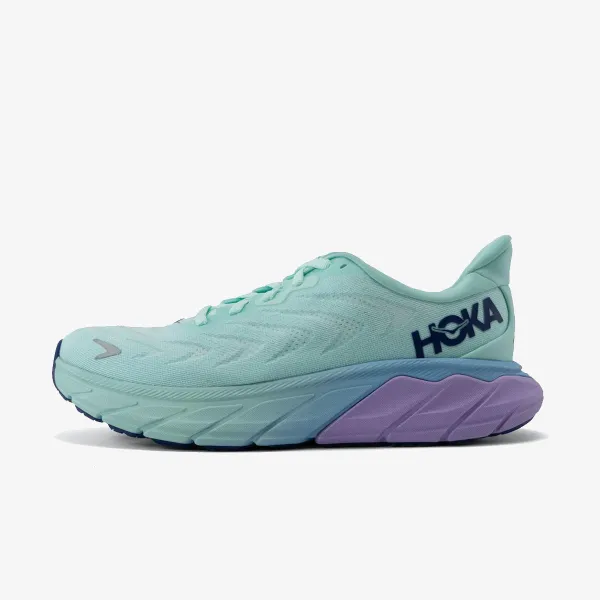 HOKA ARAHI 6 