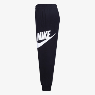 Nike Sportswear Club 
