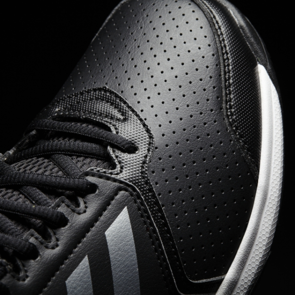 adidas ADIZERO ATTACK 