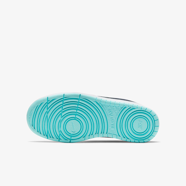 Nike Court Borough Low 2 SE 