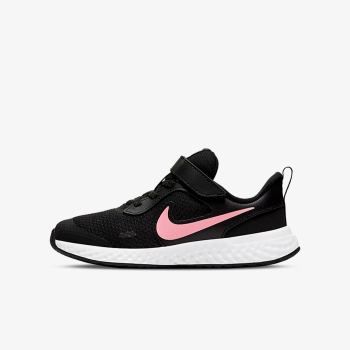 NIKE Revolution 5 