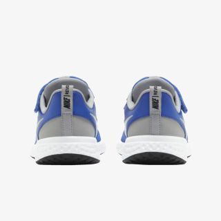 Nike REVOLUTION 5 