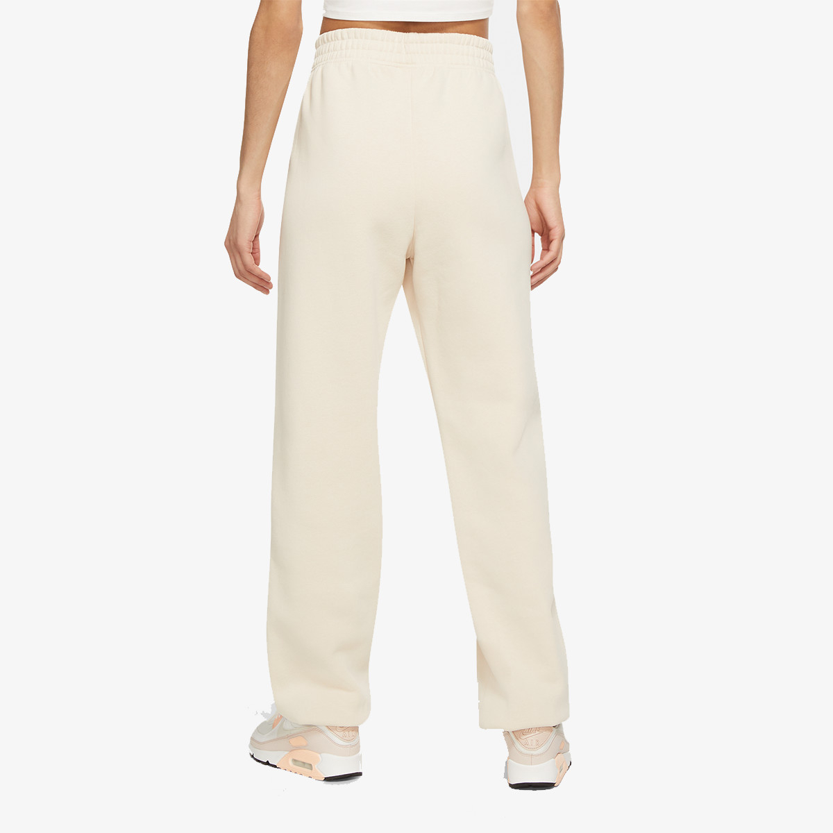 Nike Sportswear Essential Collection 