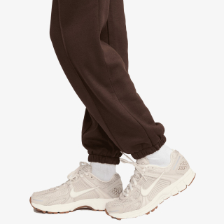 Nike Sportswear Essential Collection 