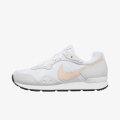 Nike Venture Runner 