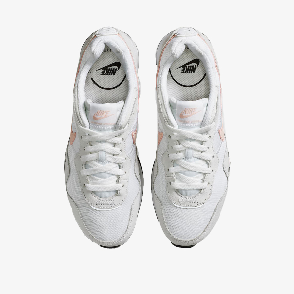 Nike Venture Runner 