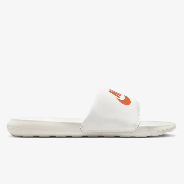 NIKE VICTORI ONE 