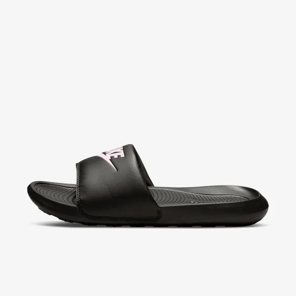 NIKE VICTORI ONE 