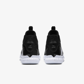 Nike LeBron Witness 5 