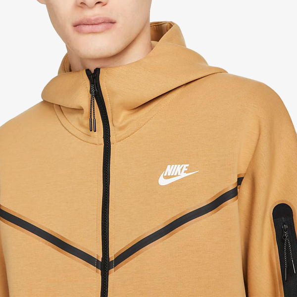 Nike Sportswear Tech 