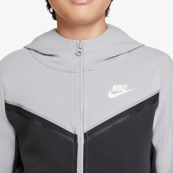 Nike Sportswear Tech 