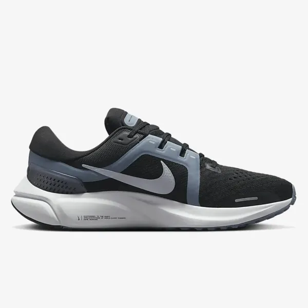 NIKE Air Zoom Vomero 16 