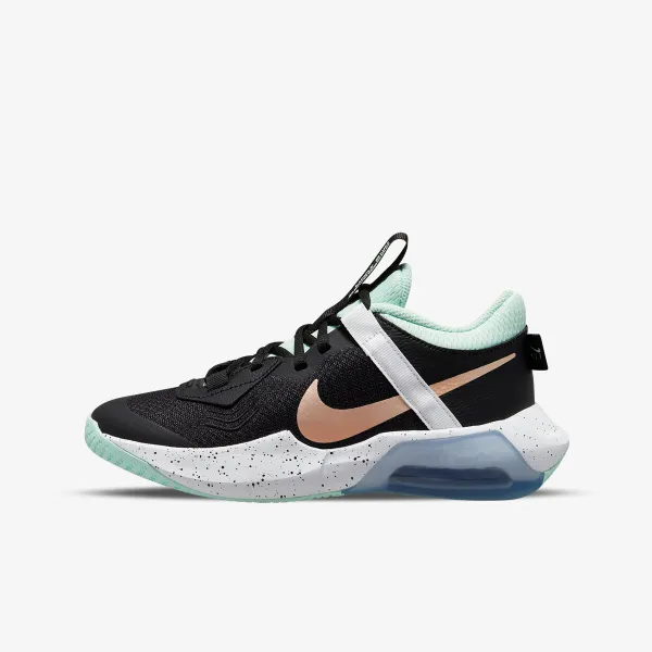NIKE Air Zoom Crossover 