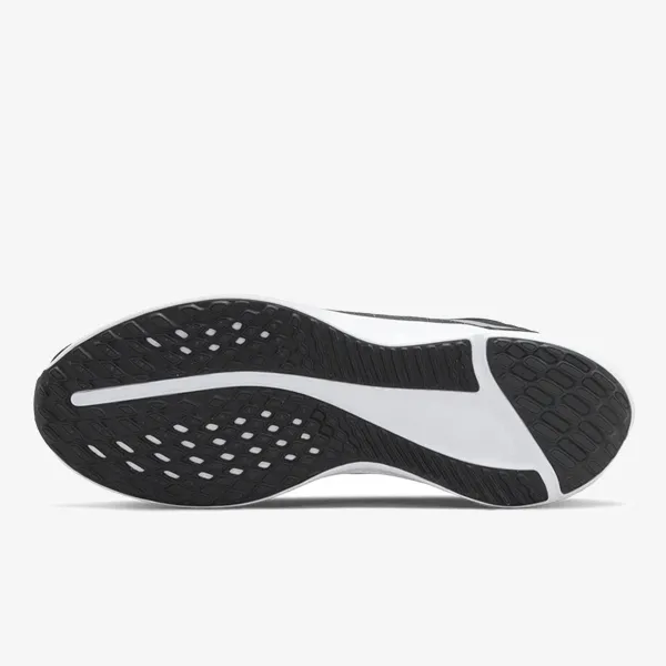 NIKE Quest 5 