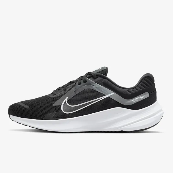 NIKE Quest 5 