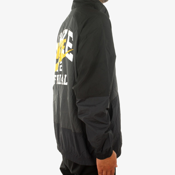 Nike Sportswear Trend 