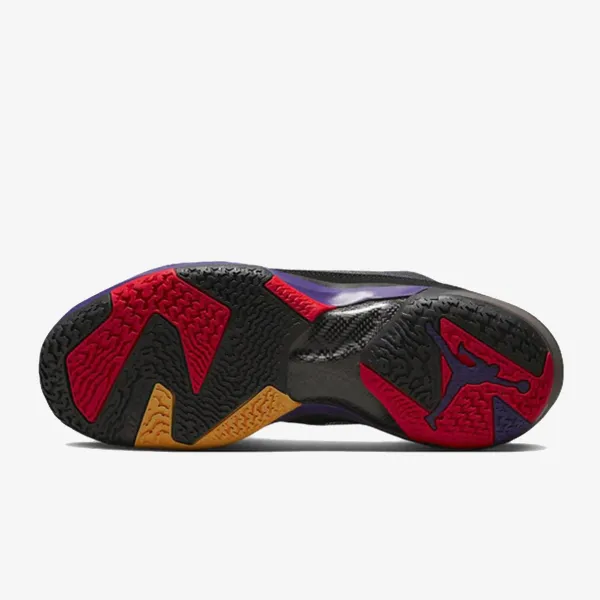NIKE AIR JORDAN XXXVII 