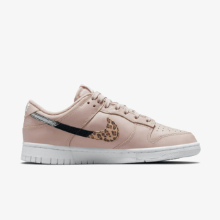 Nike Dunk Low SE 
