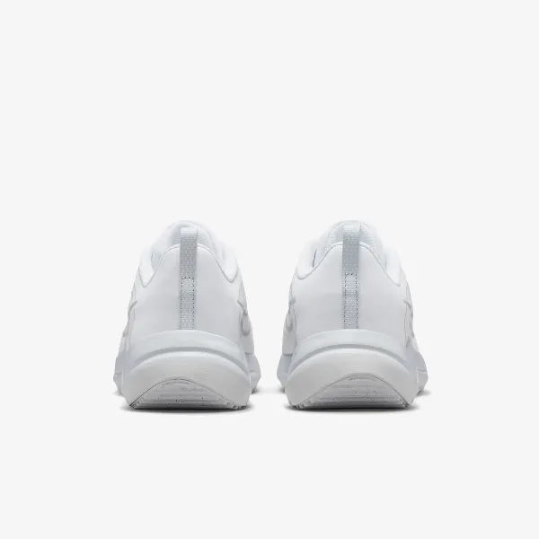 NIKE Downshifter 12 