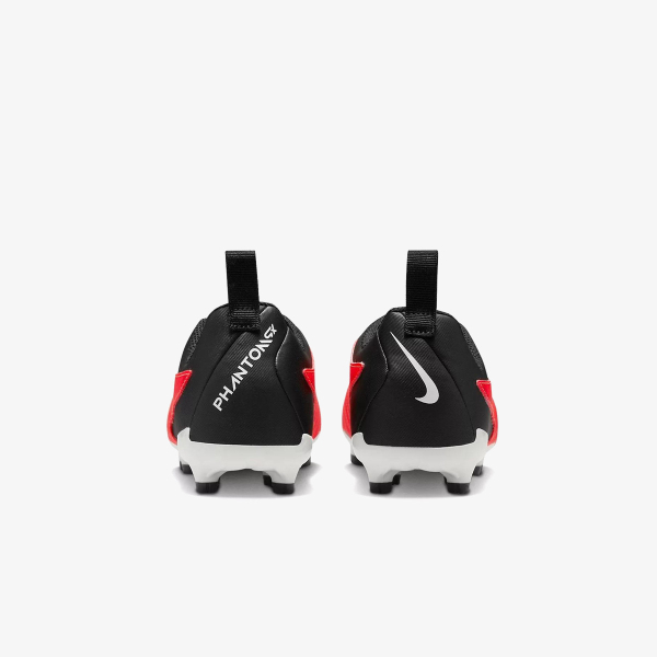 Nike Phantom GX Academy MG 