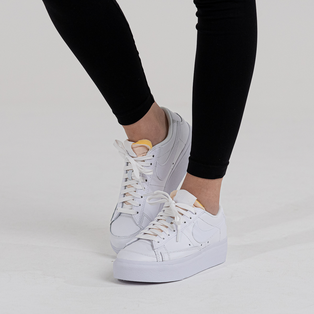 Nike Blazer Low Platform 