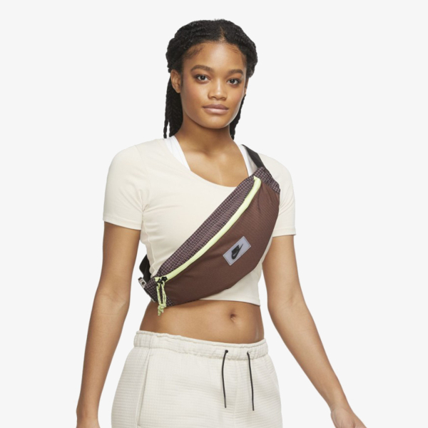 Nike Sportswear Heritage 