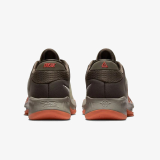 NIKE ZOOM FREAK 4 