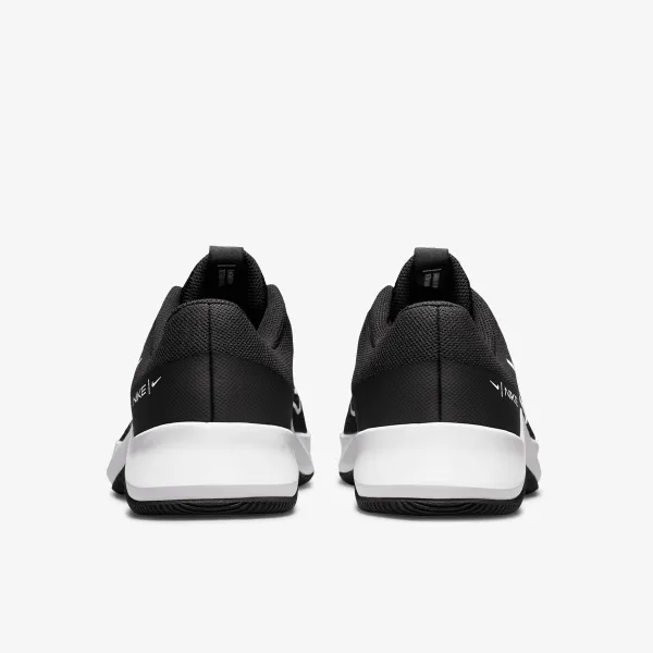 NIKE MC Trainer 2 