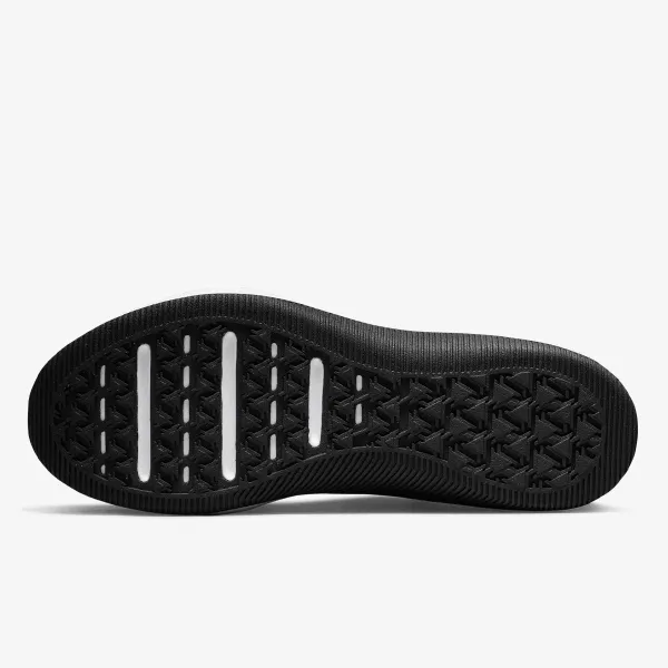 NIKE MC Trainer 2 