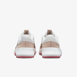 NIKE MC Trainer 2 