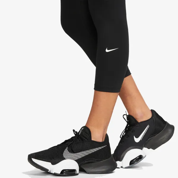 NIKE One 
