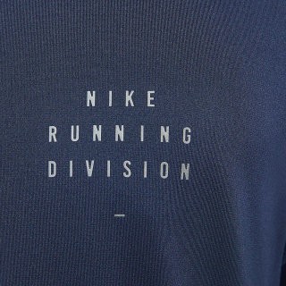 NIKE Run Division Rise 365 