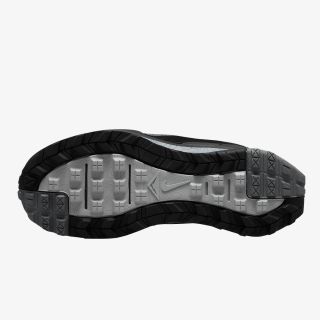 NIKE Wildhorse 8 