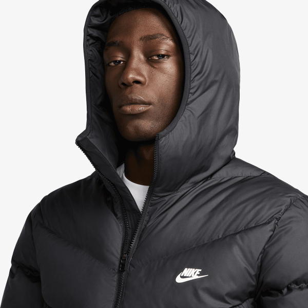 Nike Sportswear 