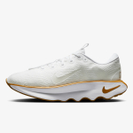Nike Escape Momentum 