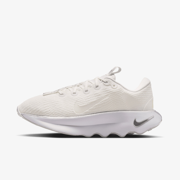 Nike Escape Momentum 