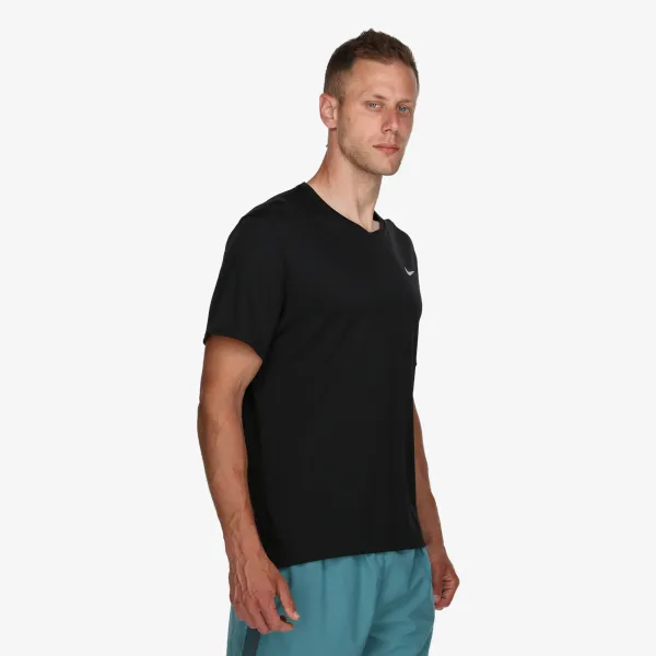 NIKE Dri-FIT UV Miler 