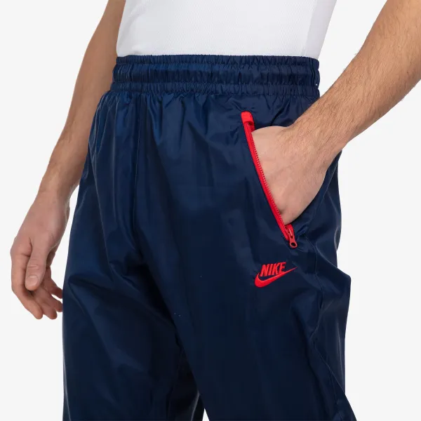 NIKE Windrunner 