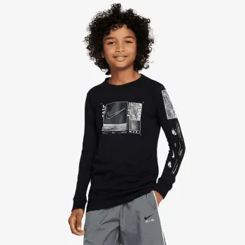 NIKE Sportswear 