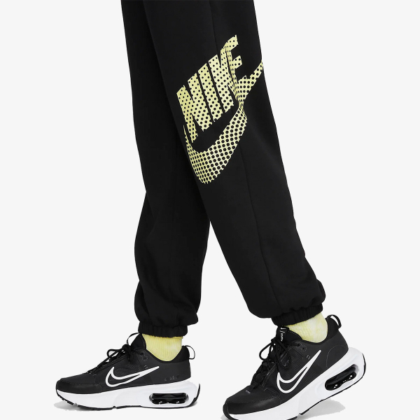 Nike Sportswear 