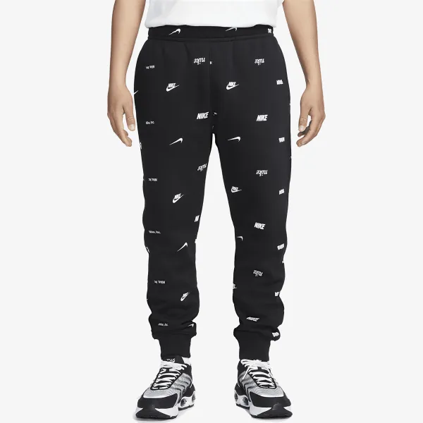 NIKE Club Fleece+ 