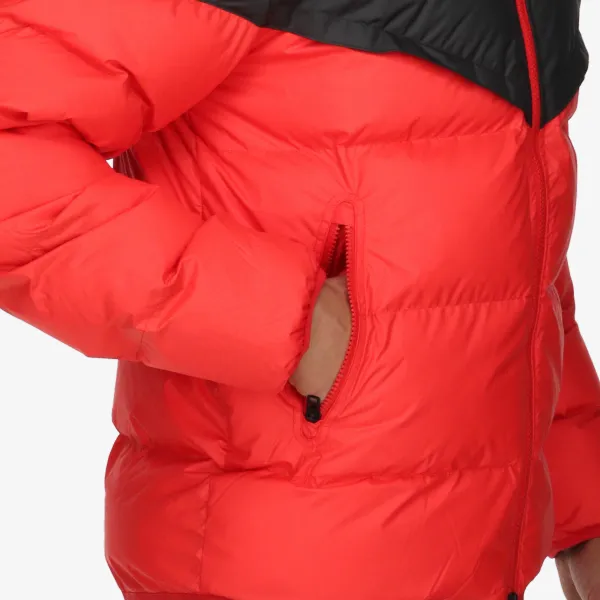 NIKE Storm-FIT Windrunner 