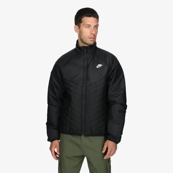 NIKE Storm-FIT 