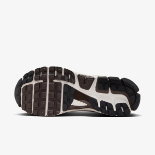 Nike Zoom Vomero 5 