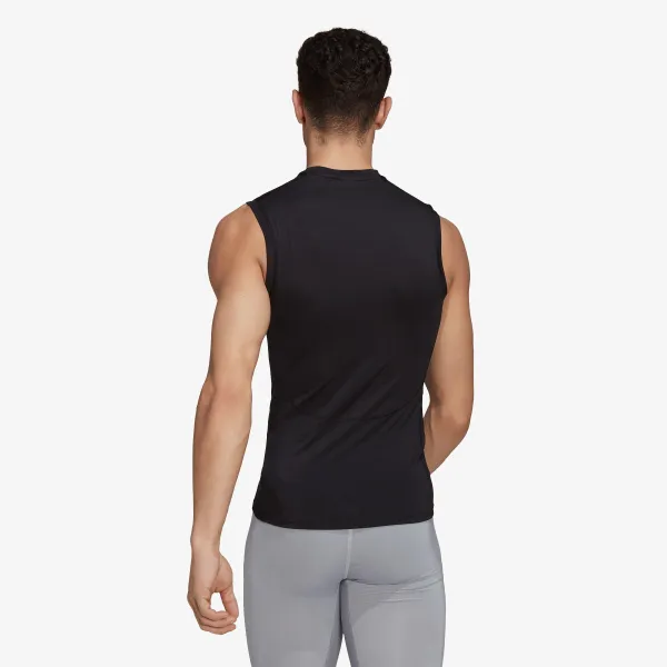 adidas TECHFIT 