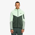 Nike Tech 