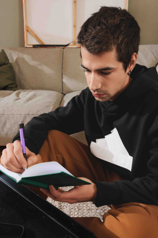 adidas Badge of Sport 